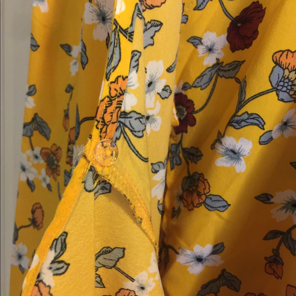 Floral Wrap Tie Dress, by Shein, size Medium - Picture 9 of 10